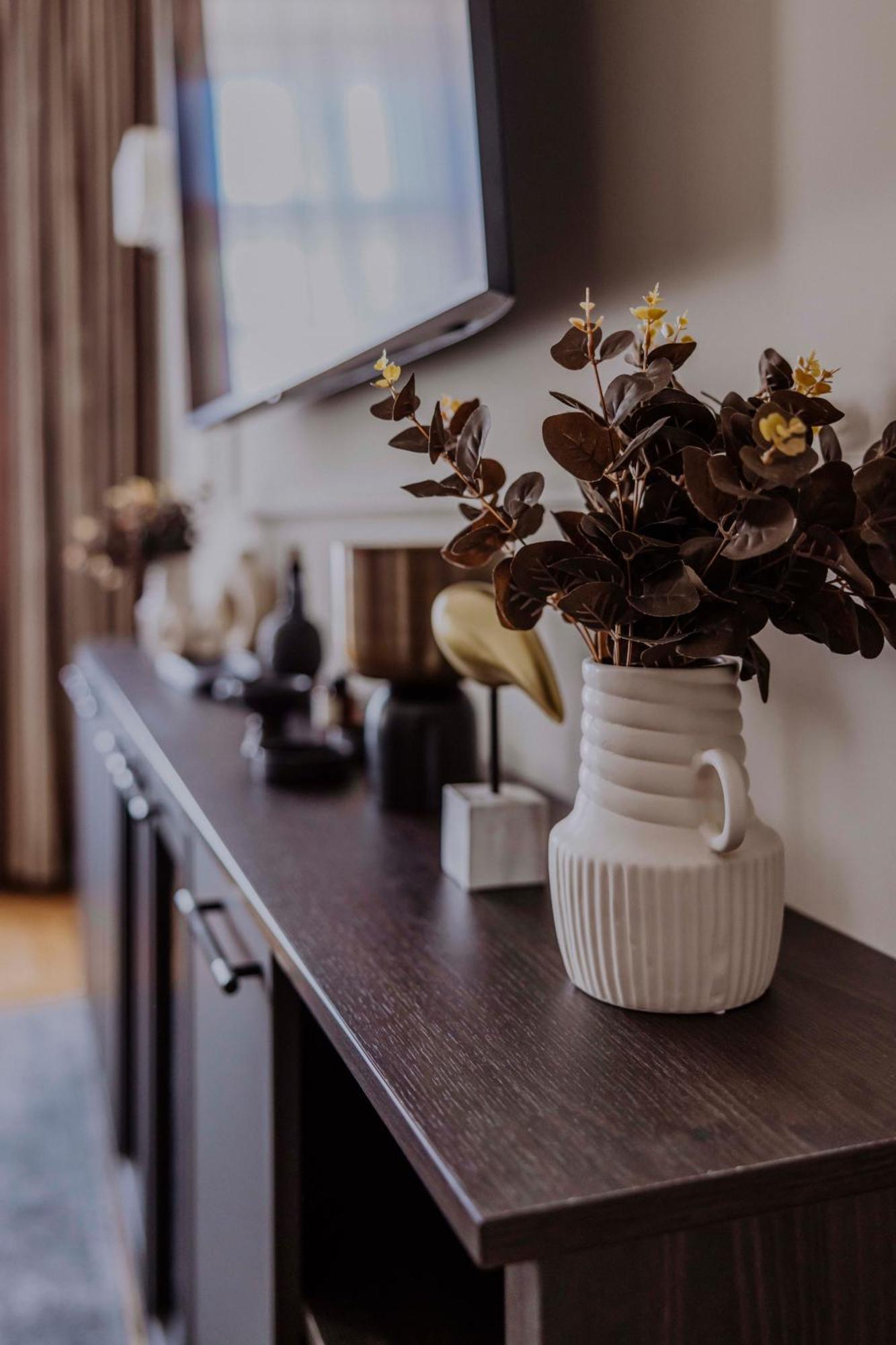 Crown Pearl - Wonderful Apartment, 110Scm, 4 Rooms Cracovia Exterior foto