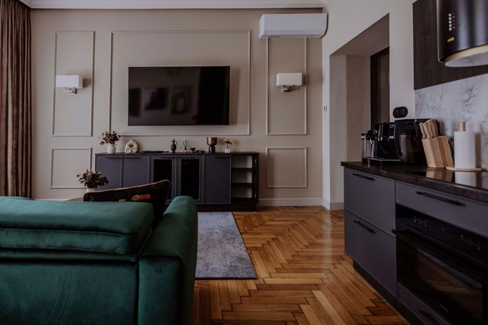 Crown Pearl - Wonderful Apartment, 110Scm, 4 Rooms Cracovia Exterior foto