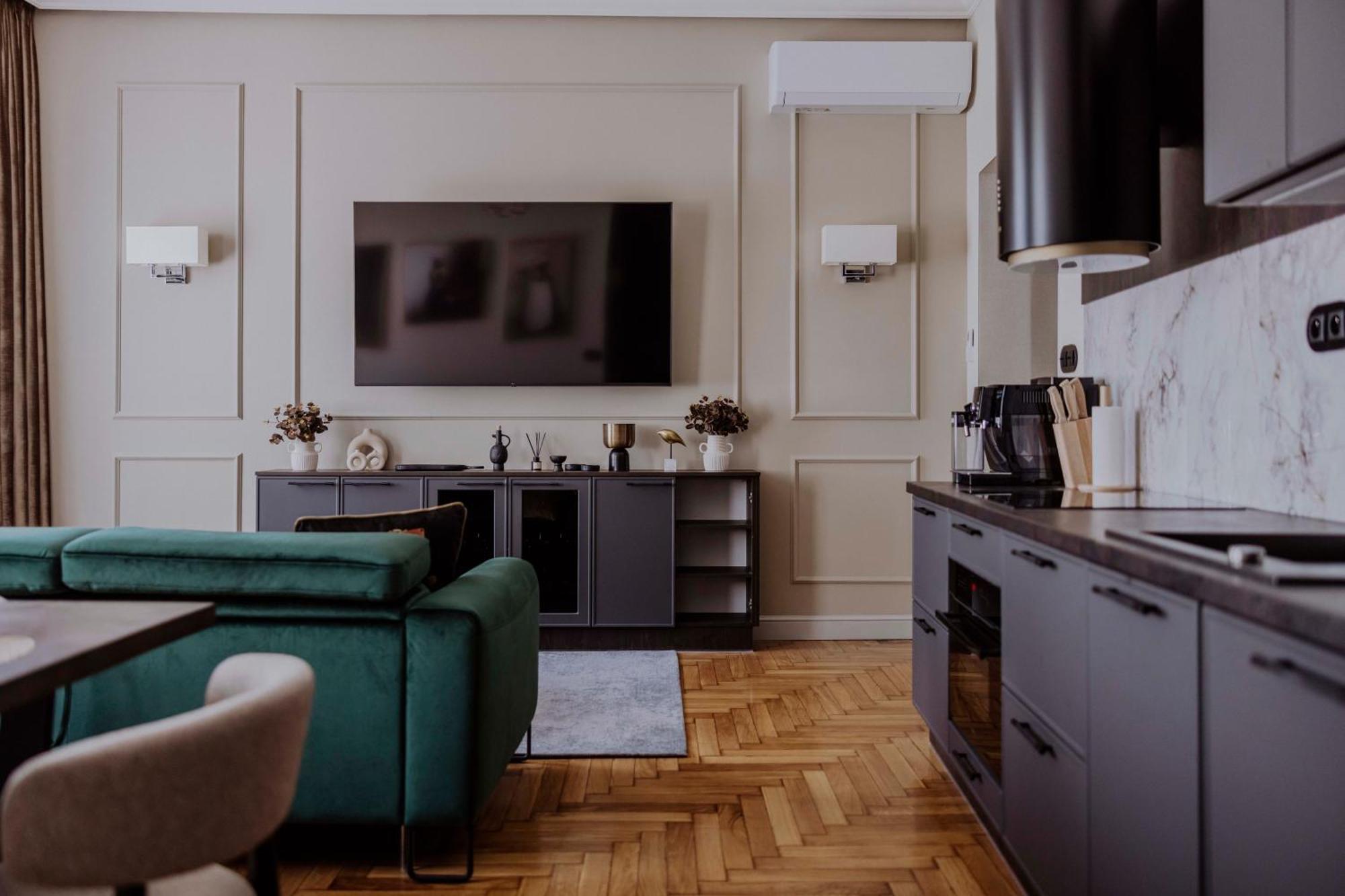 Crown Pearl - Wonderful Apartment, 110Scm, 4 Rooms Cracovia Exterior foto