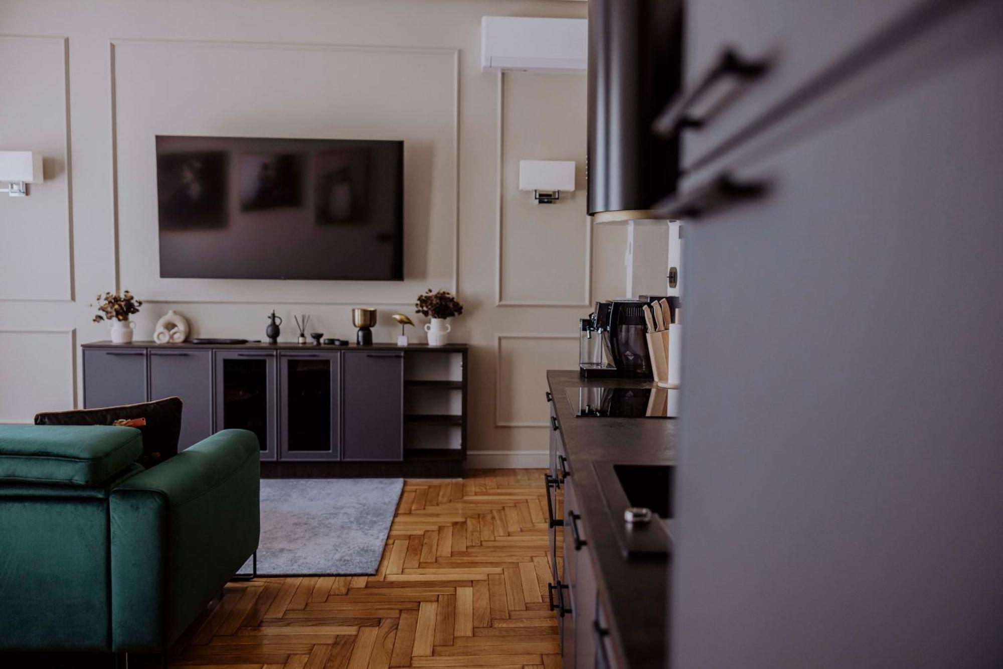 Crown Pearl - Wonderful Apartment, 110Scm, 4 Rooms Cracovia Exterior foto