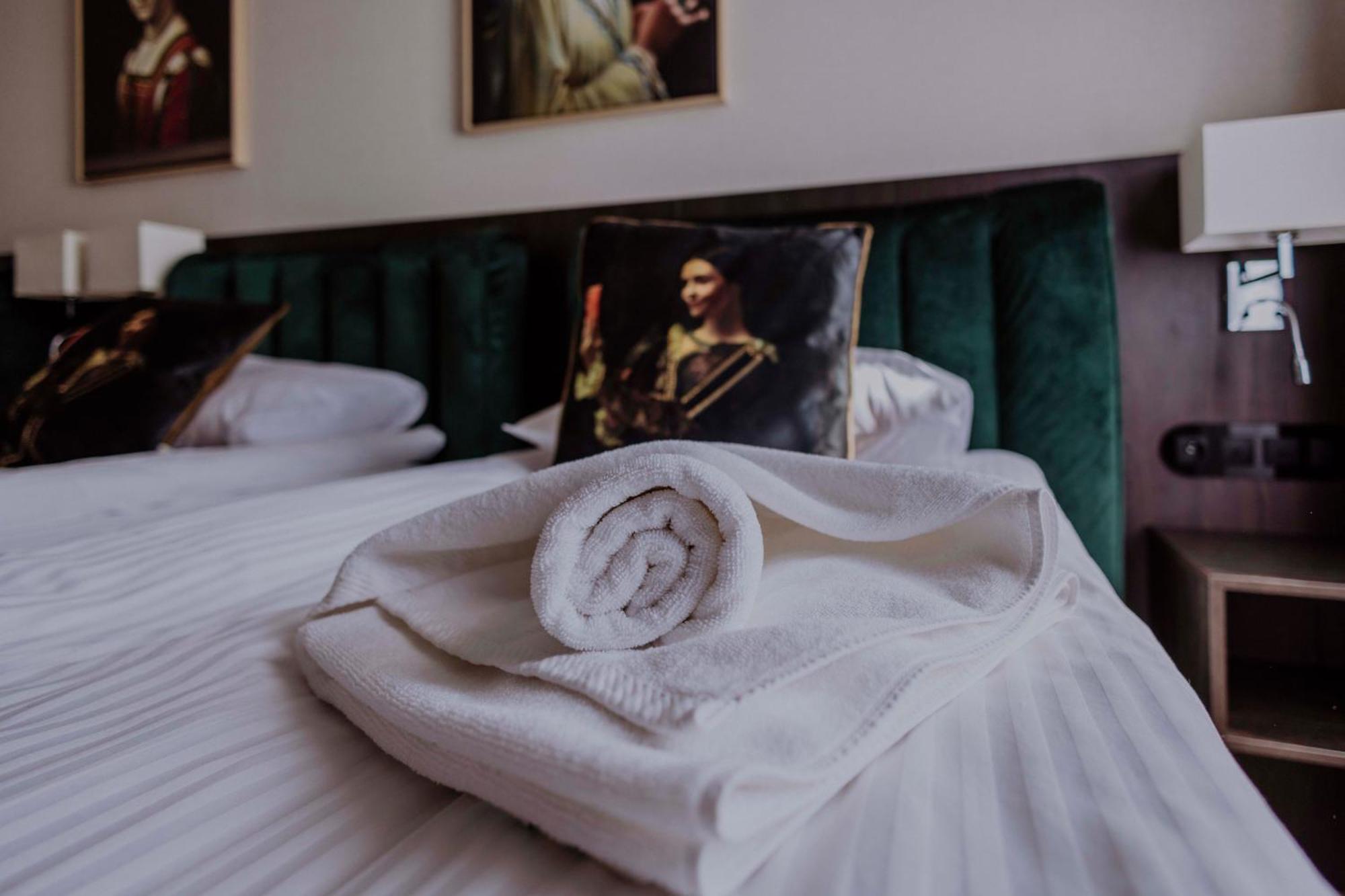 Crown Pearl - Wonderful Apartment, 110Scm, 4 Rooms Cracovia Exterior foto